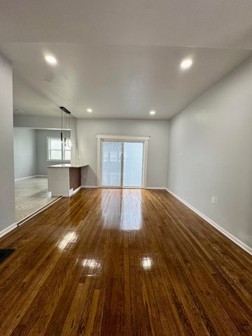 725 Polk Street, Gary, IN 46402