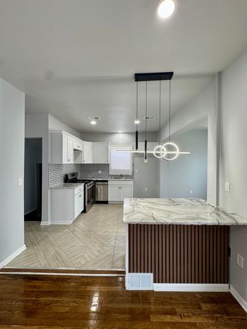 725 Polk Street, Gary, IN 46402