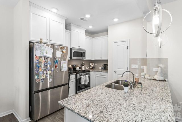 3738 Yorkshire Place, Terrell, NC 28682