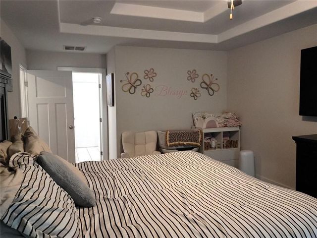 807 Ridgeview Court, Hampton, GA 30228
