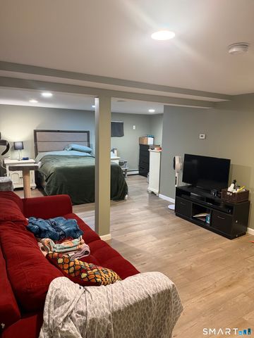 23 Green Valley Drive, Montville, CT 06370