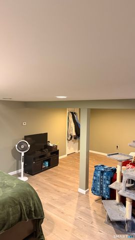 23 Green Valley Drive, Montville, CT 06370