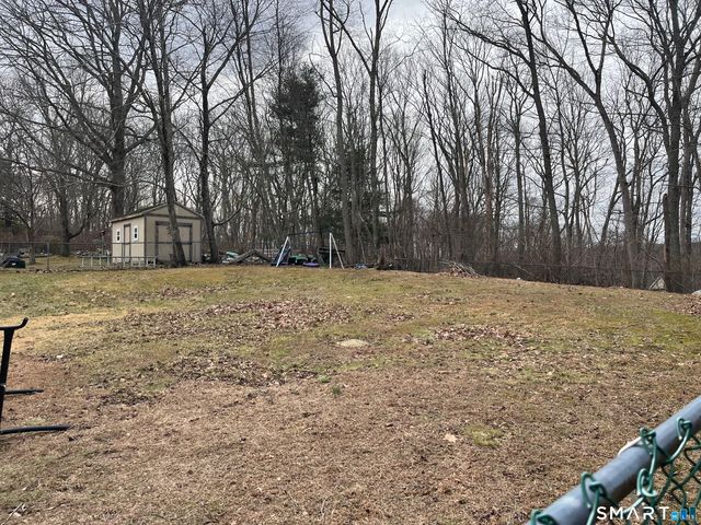 23 Green Valley Drive, Montville, CT 06370