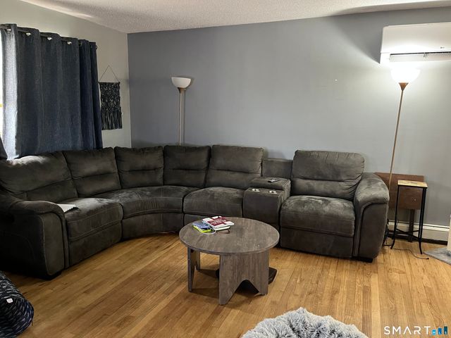 23 Green Valley Drive, Montville, CT 06370