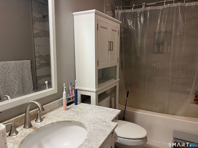 23 Green Valley Drive, Montville, CT 06370