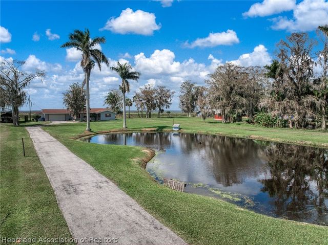 1317 Lakeshore Drive, Lorida, FL 33857