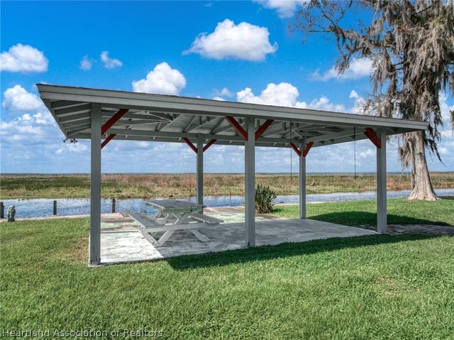 1317 Lakeshore Drive, Lorida, FL 33857