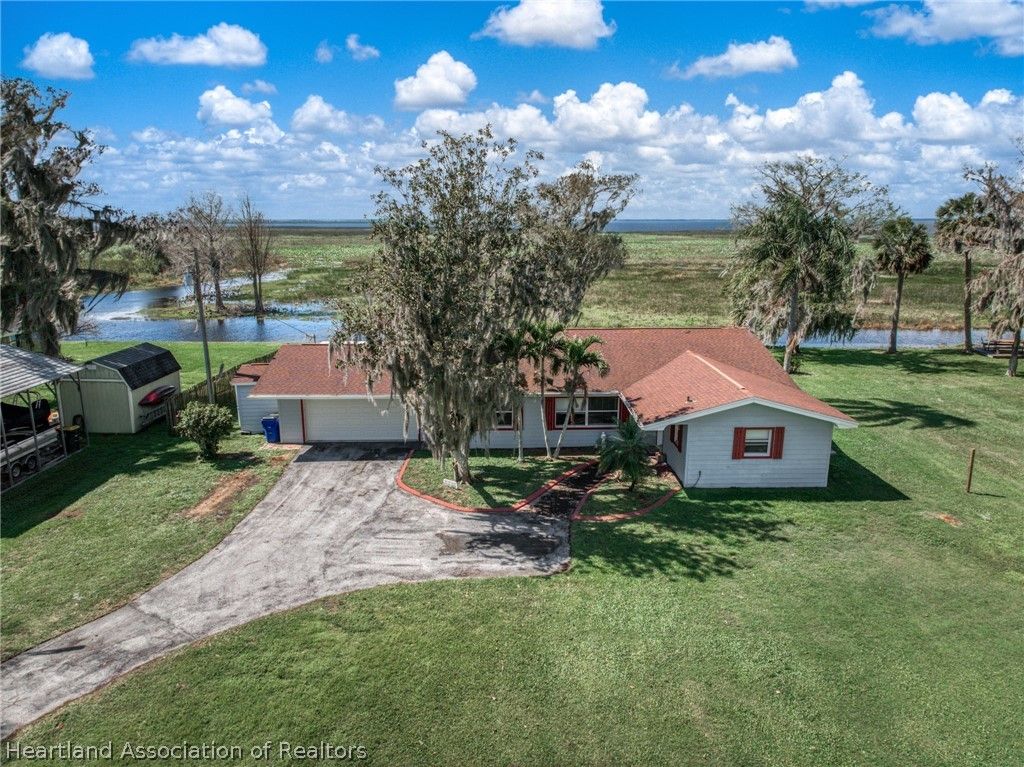 1317 Lakeshore Drive, Lorida, FL 33857