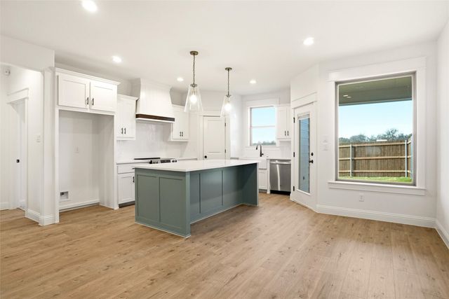 210 Legacy Boulevard, Weatherford, TX 76085