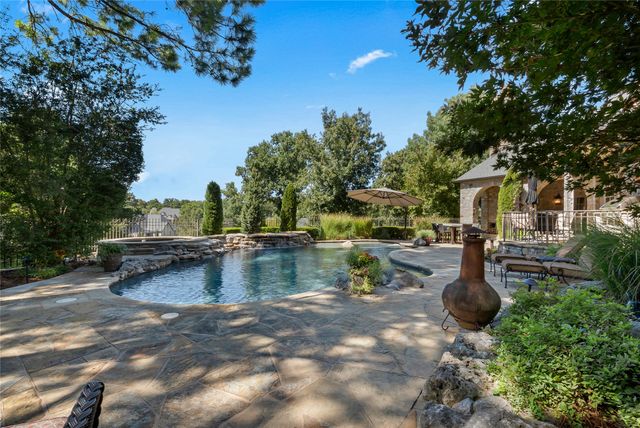 710 W 107th Place S, Jenks, OK 74037