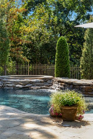 710 W 107th Place S, Jenks, OK 74037