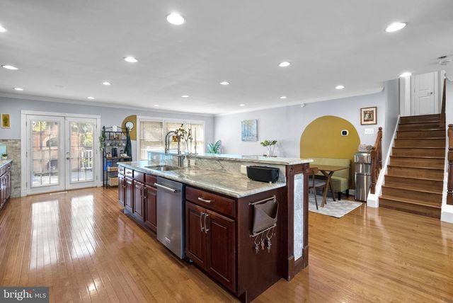 7805 RICHFIELD RD, Springfield, VA 22153
