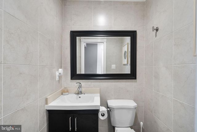 7805 RICHFIELD RD, Springfield, VA 22153