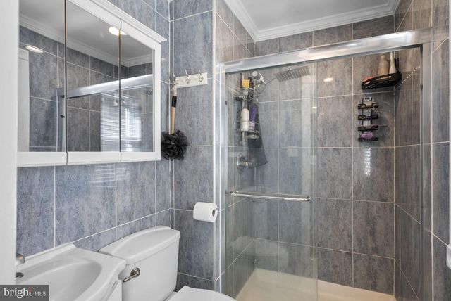 7805 RICHFIELD RD, Springfield, VA 22153