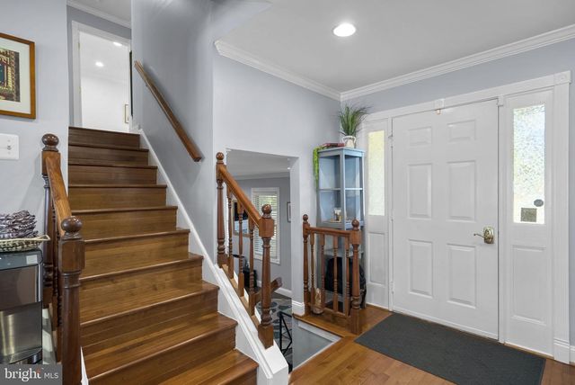 7805 RICHFIELD RD, Springfield, VA 22153