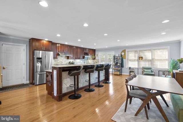 7805 RICHFIELD RD, Springfield, VA 22153