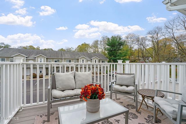 1606 Cambridge Manor Drive, Scotia, NY 12302