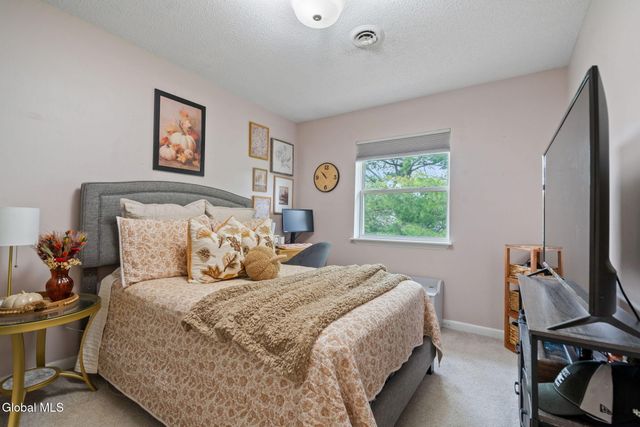 1606 Cambridge Manor Drive, Scotia, NY 12302