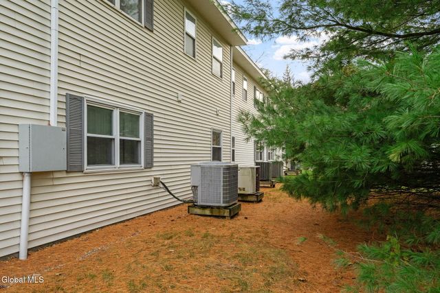 1606 Cambridge Manor Drive, Scotia, NY 12302