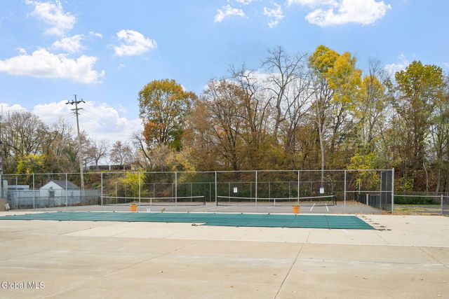 1606 Cambridge Manor Drive, Scotia, NY 12302