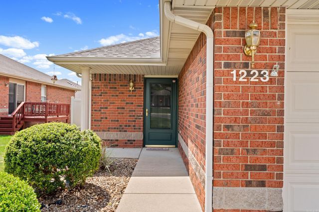 1223 Willowbrook Drive, Mountain Home, AR 72653