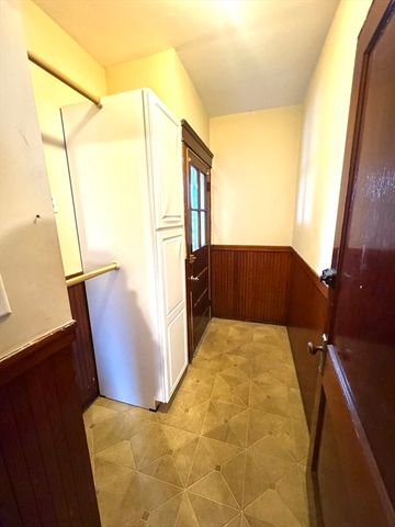 412 Grafton St 3, Worcester, MA 01604