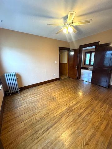 412 Grafton St 3, Worcester, MA 01604