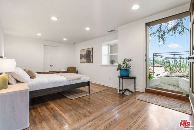 2559 Corralitas Drive, Los Angeles, CA 90039