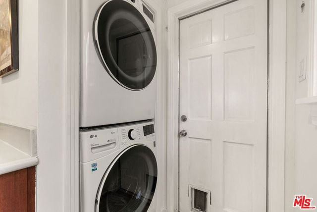 2559 Corralitas Drive, Los Angeles, CA 90039