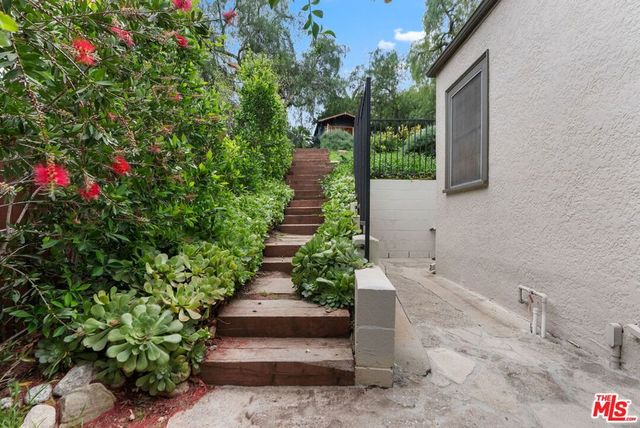 2559 Corralitas Drive, Los Angeles, CA 90039