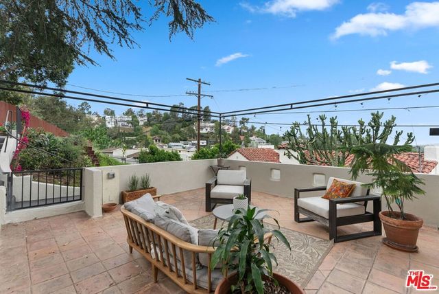 2559 Corralitas Drive, Los Angeles, CA 90039