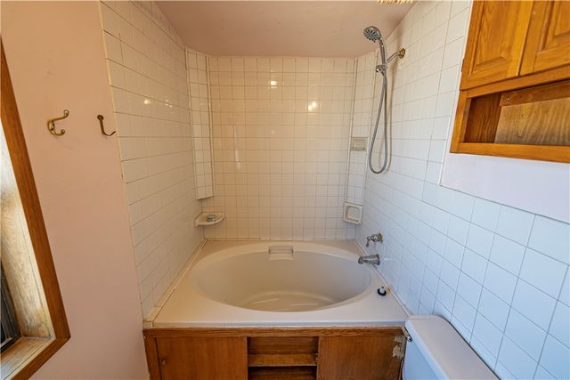 4070 N Cowlic Road, Golden Valley, AZ 86413