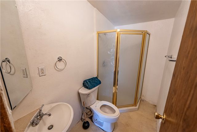 4070 N Cowlic Road, Golden Valley, AZ 86413