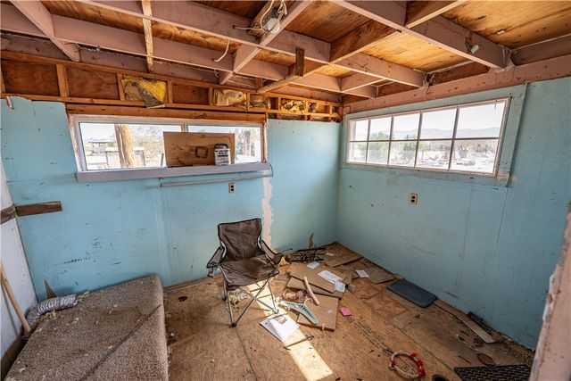 4070 N Cowlic Road, Golden Valley, AZ 86413