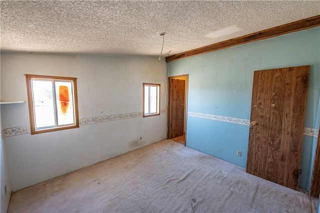 4070 N Cowlic Road, Golden Valley, AZ 86413