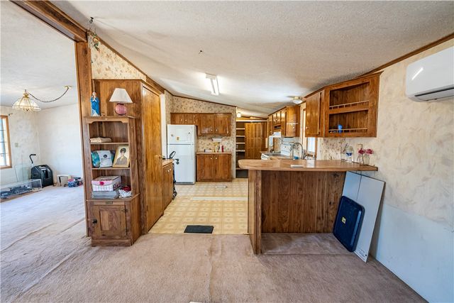 4070 N Cowlic Road, Golden Valley, AZ 86413