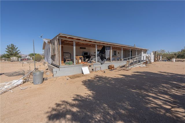 4070 N Cowlic Road, Golden Valley, AZ 86413