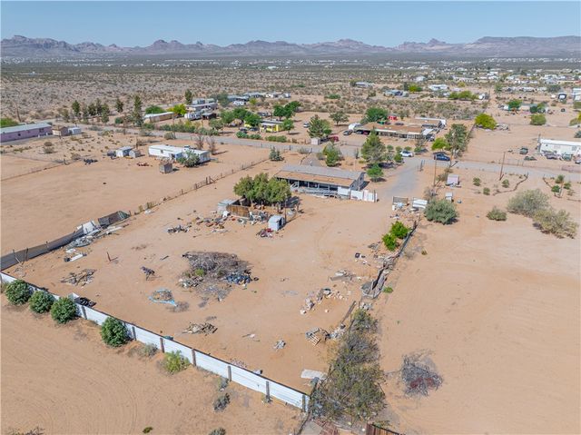 4070 N Cowlic Road, Golden Valley, AZ 86413