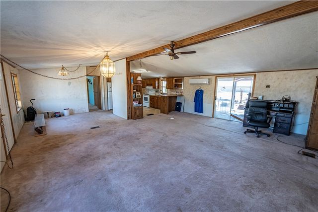 4070 N Cowlic Road, Golden Valley, AZ 86413