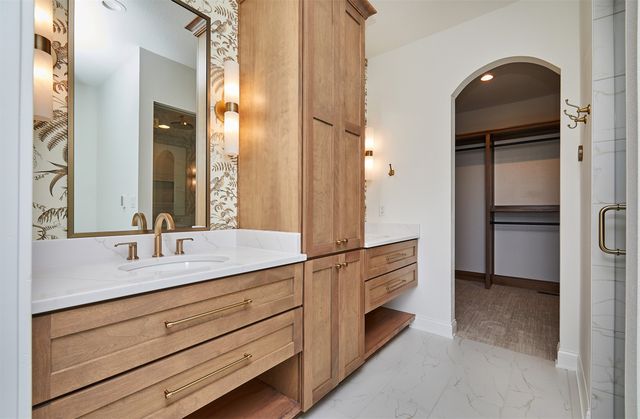 1302 NW Arbor Drive, Ankeny, IA 50023