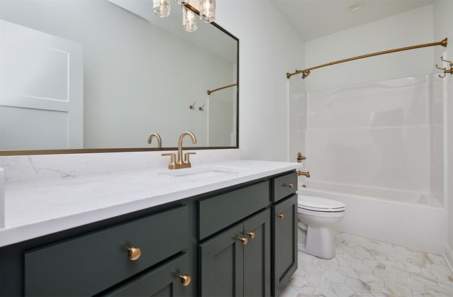 1302 NW Arbor Drive, Ankeny, IA 50023