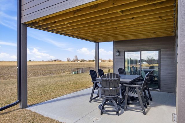 1302 NW Arbor Drive, Ankeny, IA 50023