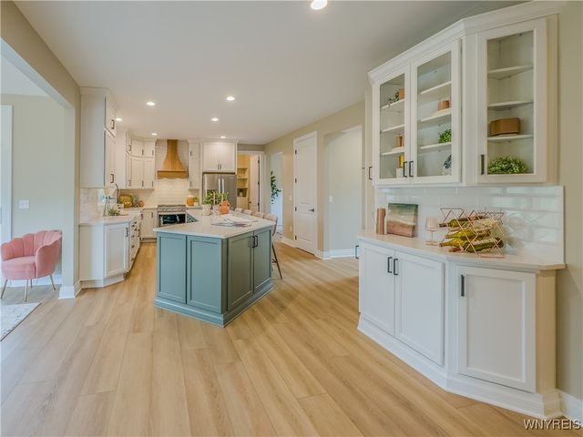 8931 Country Club Drive, Clarence, NY 14032