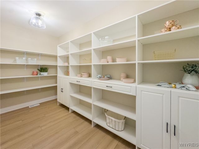 8931 Country Club Drive, Clarence, NY 14032