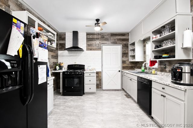1504 E 7th Street, Okmulgee, OK 74447