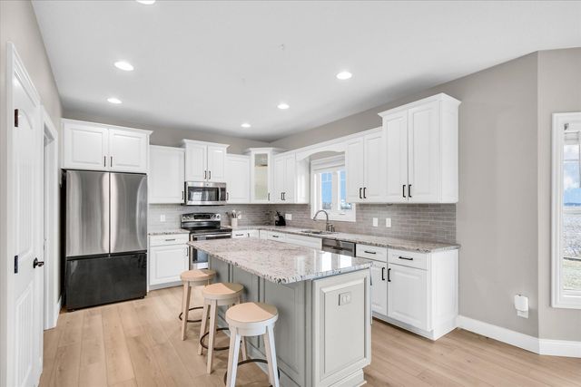 1010 Declaration Drive, Savoy, IL 61874