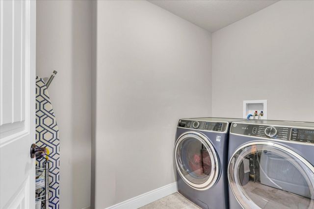 1010 Declaration Drive, Savoy, IL 61874