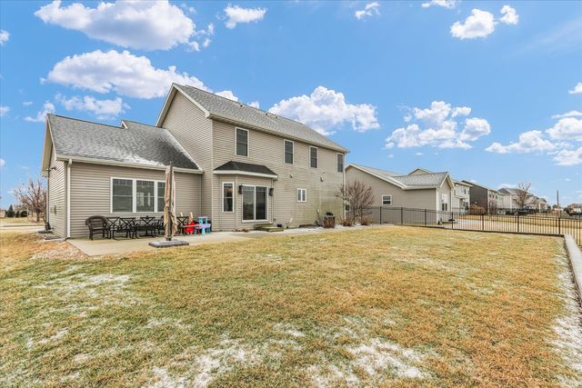 1010 Declaration Drive, Savoy, IL 61874