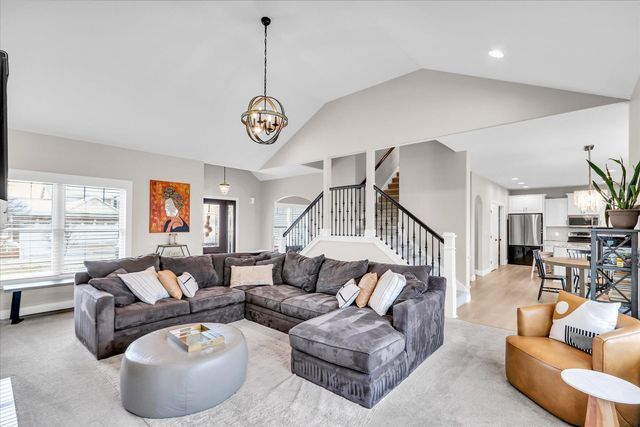 1010 Declaration Drive, Savoy, IL 61874