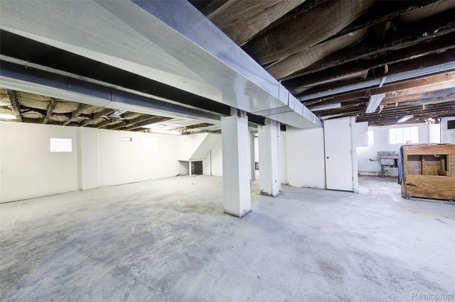 700 W Euclid Street, Detroit, MI 48202